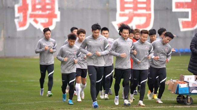 亚洲国产中文在线二区三区